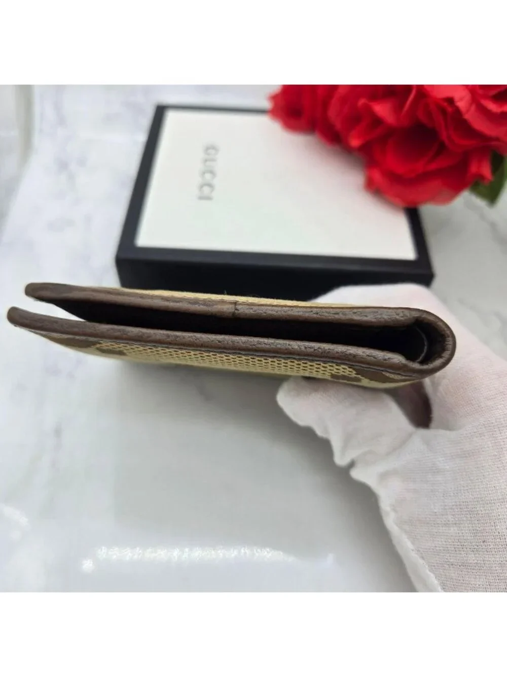 Gucci Canvas Fold Wallet Jumbo GG